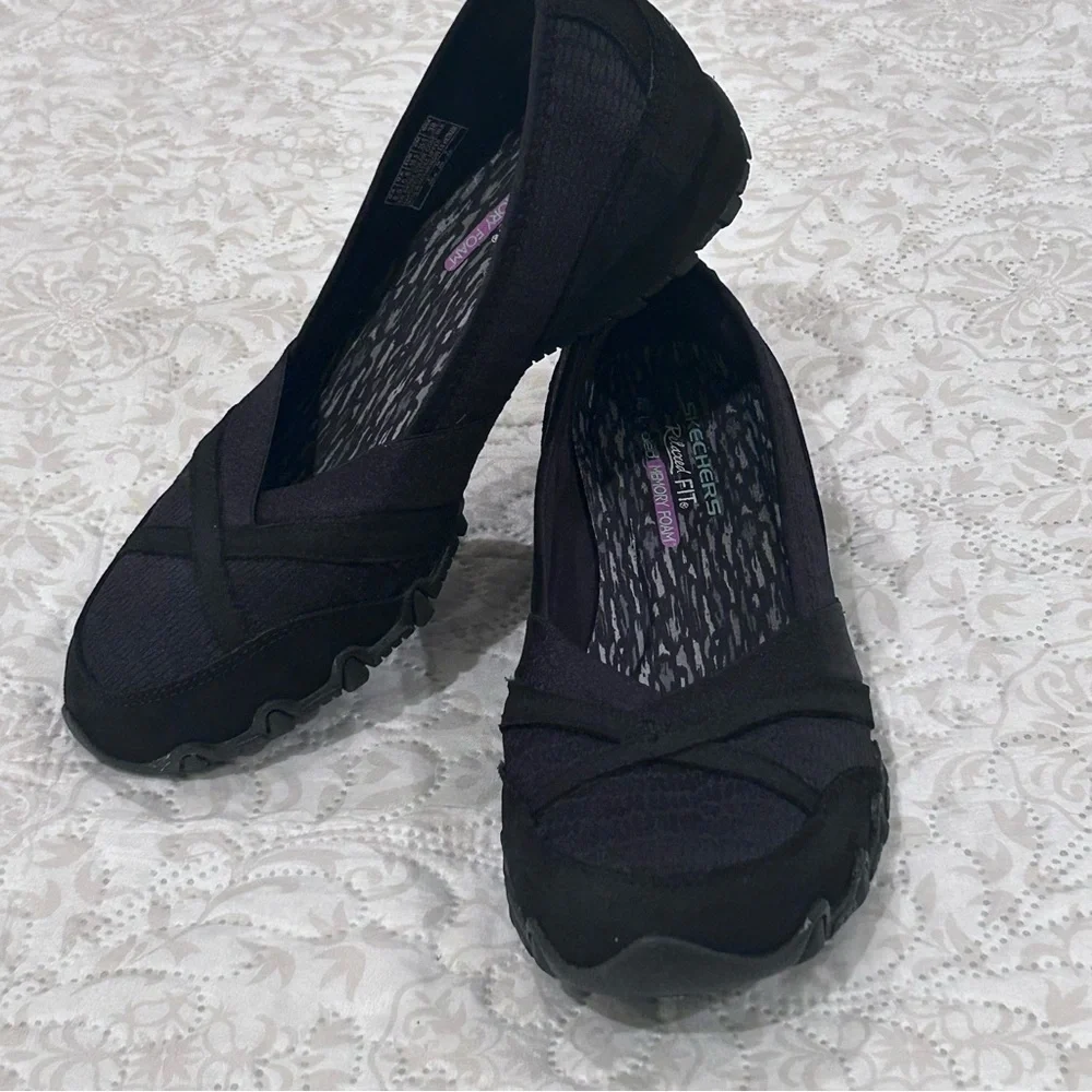 Skechers Relaxed Fit Bikers Wayfarer Women’s Comfort Slip On Black Suede Sz 8.5 - Picture 5 of 13